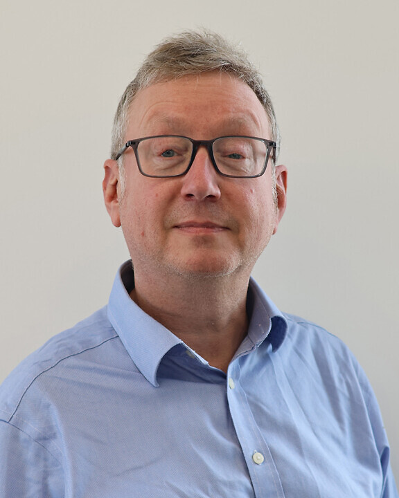 ADRIAN MURDOCH
