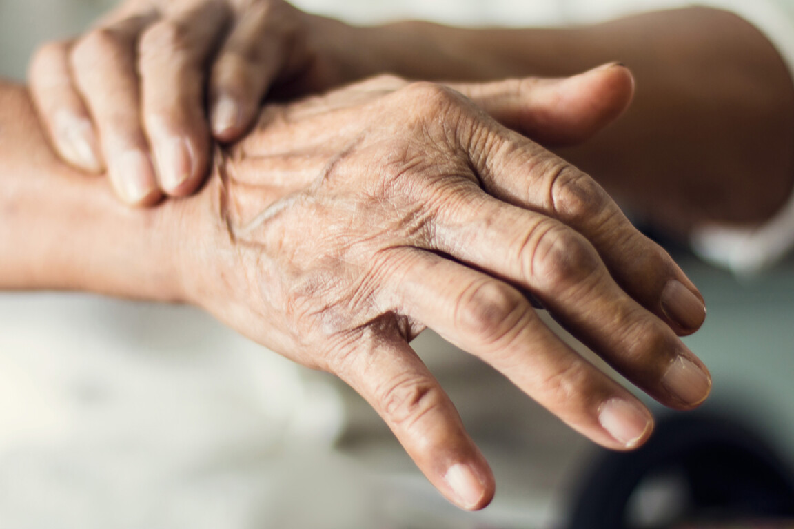 Parkinson's desease symptom.