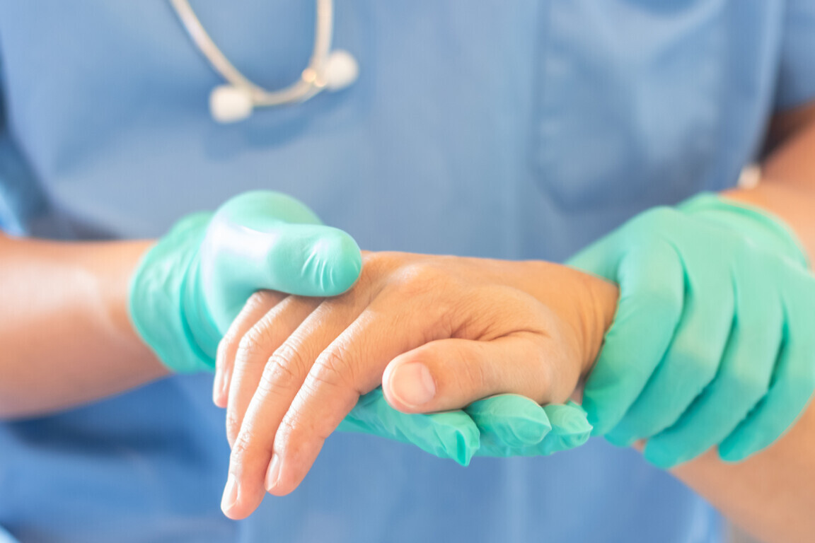 Surgeon, surgical doctor, anesthetist