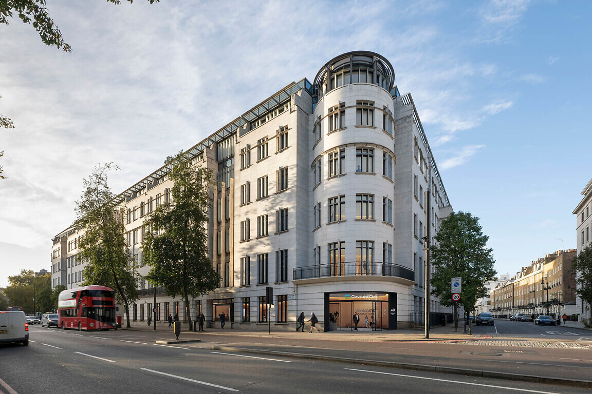 Cleveland Clinic Exterior Rendering (Courtesy_ Cleveland Clinic London & Foster + Partners)