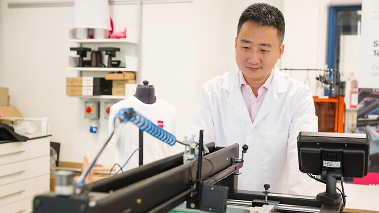 Prof Yang Wei of Axoband
