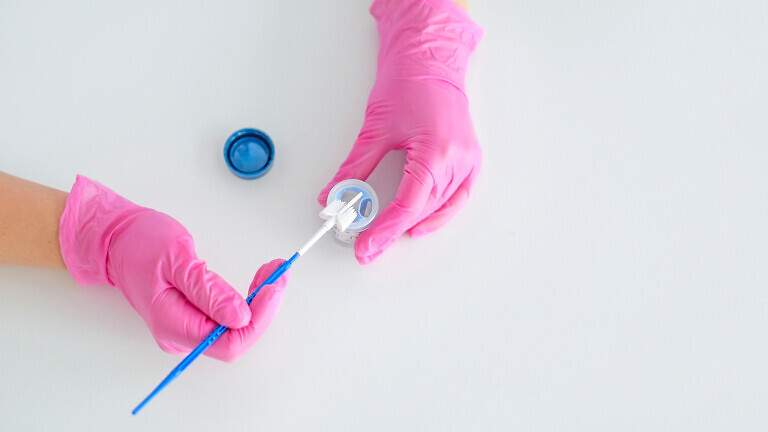 A special brush for taking biological material from the cervical canal of the uterus for microscopic examination of cells with cancer and potology.